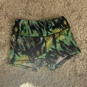 Fleo workout shorts